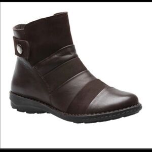 Tara M Brown Quiana Size 6-6.5 (Size 37) from The Walking Company NWT